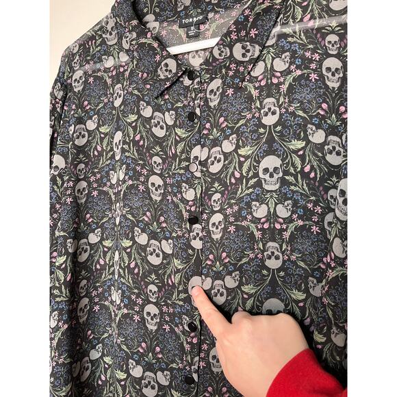 Torrid Black Purple Skulls Halloween Whimsigoth Floral Sheer Button Up Shirt 5X - Picture 3 of 6